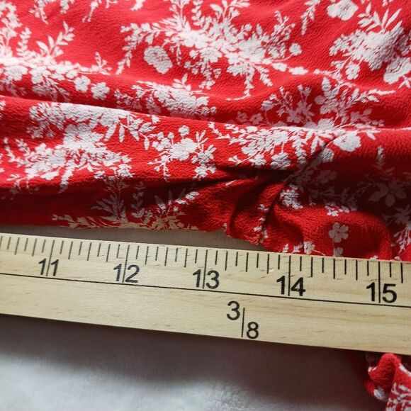 American Eagle Red Floral Wrap Dress Mini- Midi. 3/4 Sleeve. Woman's Large...... - Picture 3 of 10